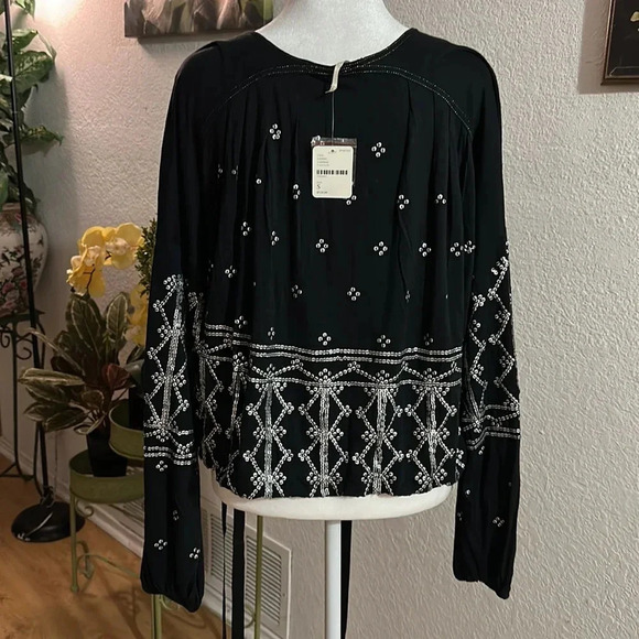 Free People oversized black/silver sequined tops size S - Picture 6 of 11